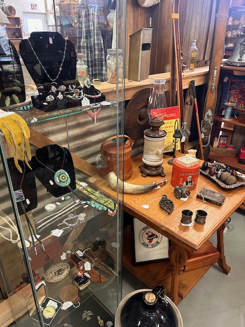 Featured Dealer antiques on display